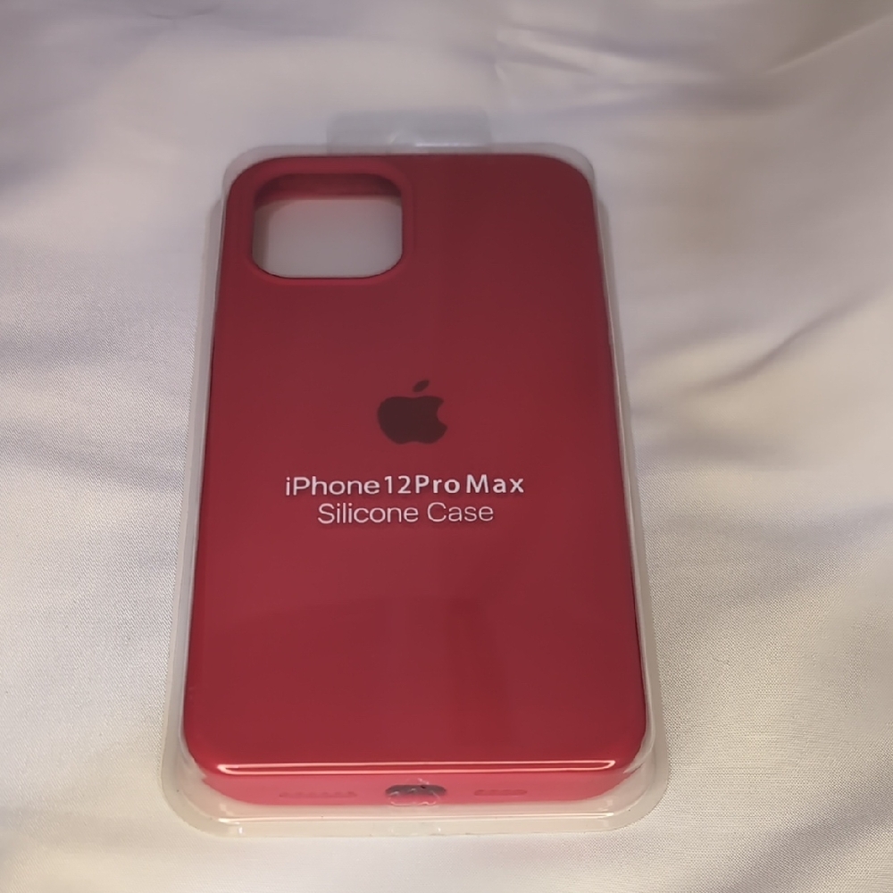 Apple iPhone 12 Pro Max Silicone Case - Vibrant Red